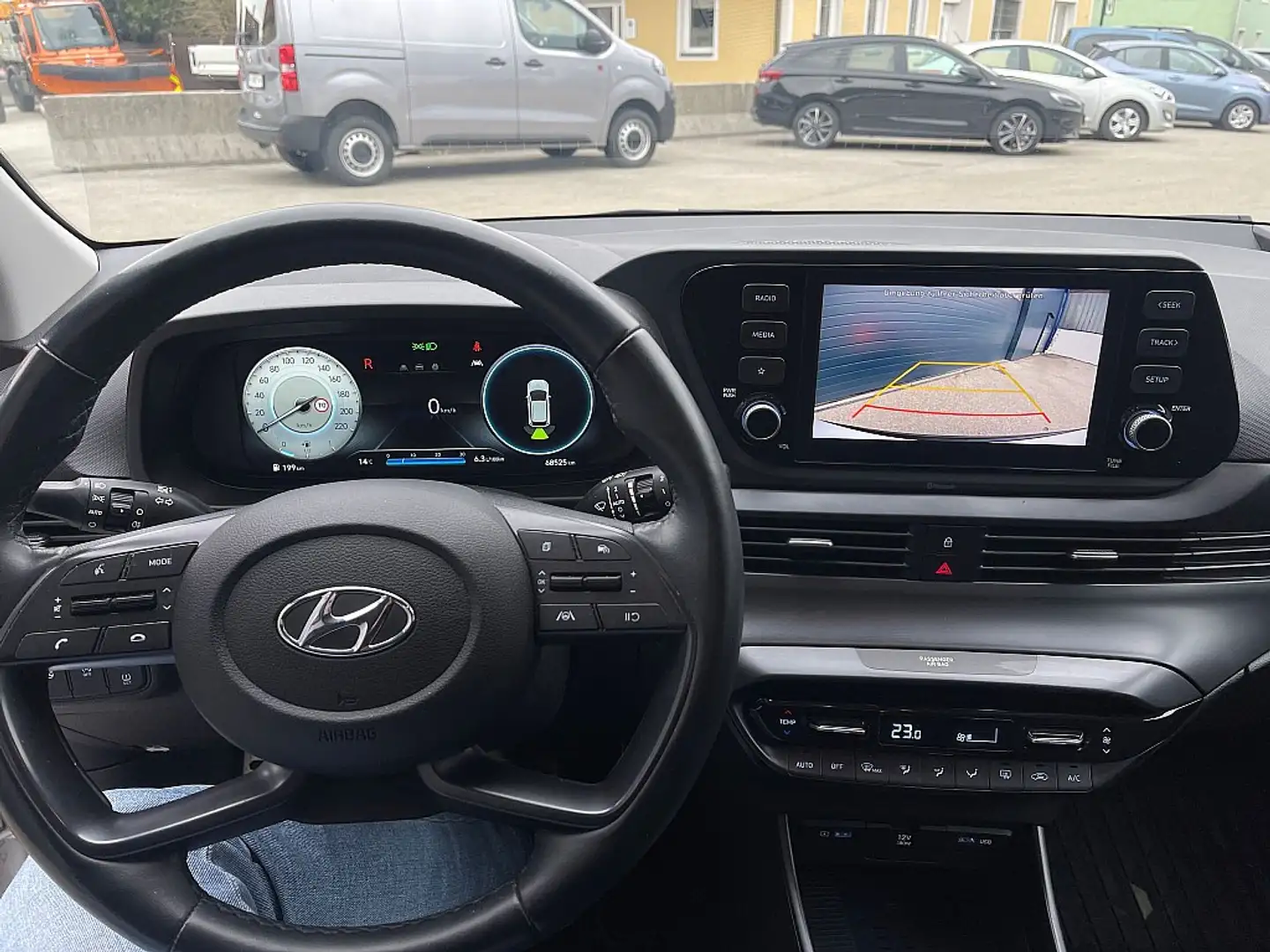 Vehicle image, number 13