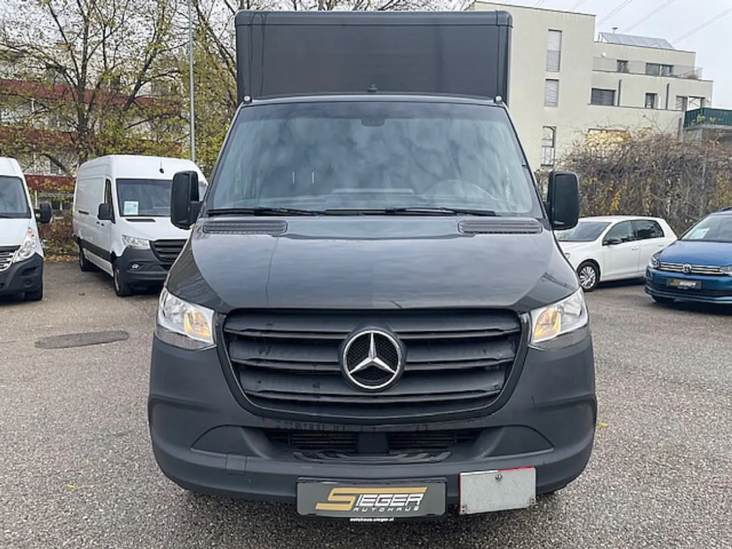Vehicle image, number 2