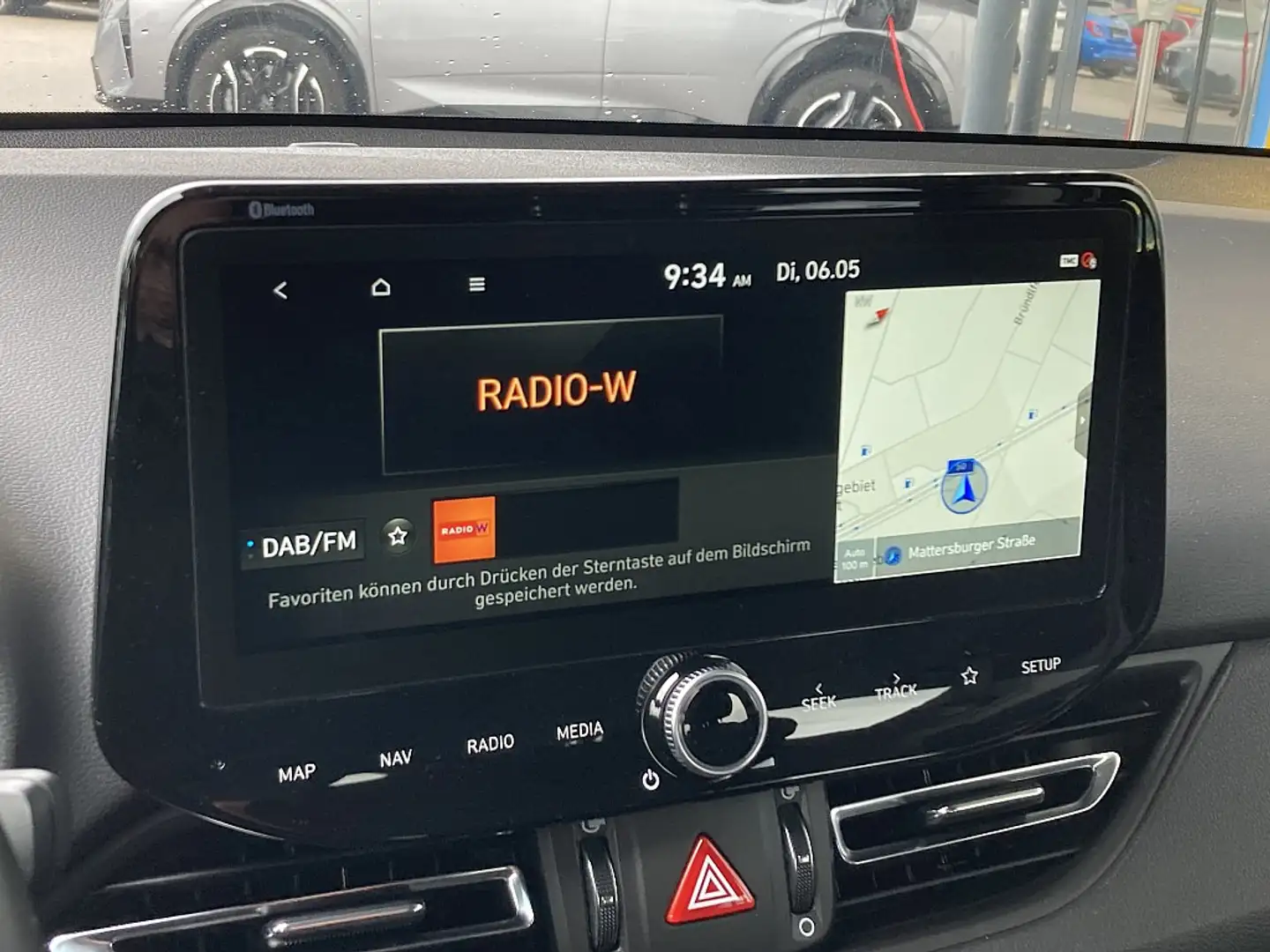 Vehicle image, number 8
