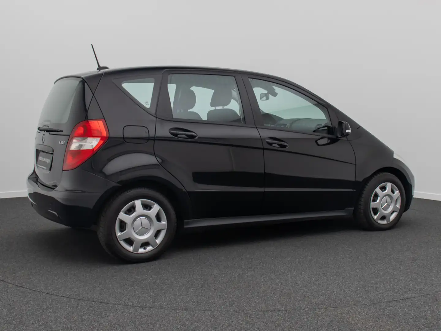 Vehicle image, number 6