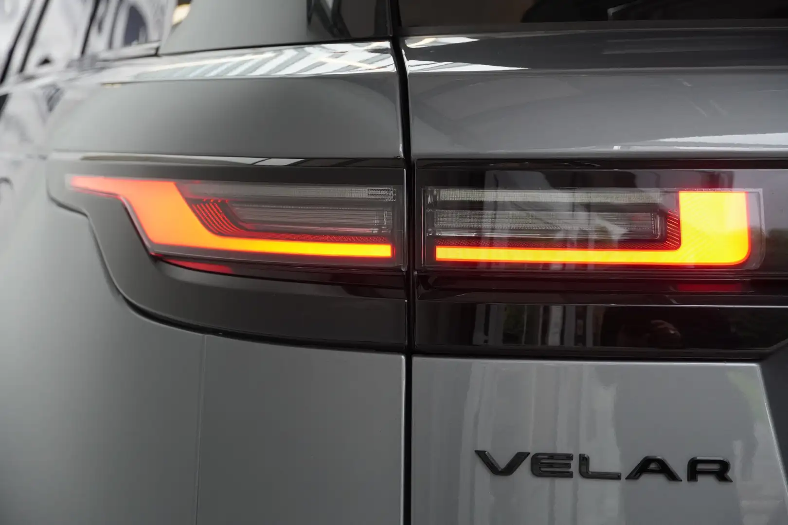 Vehicle image, number 12