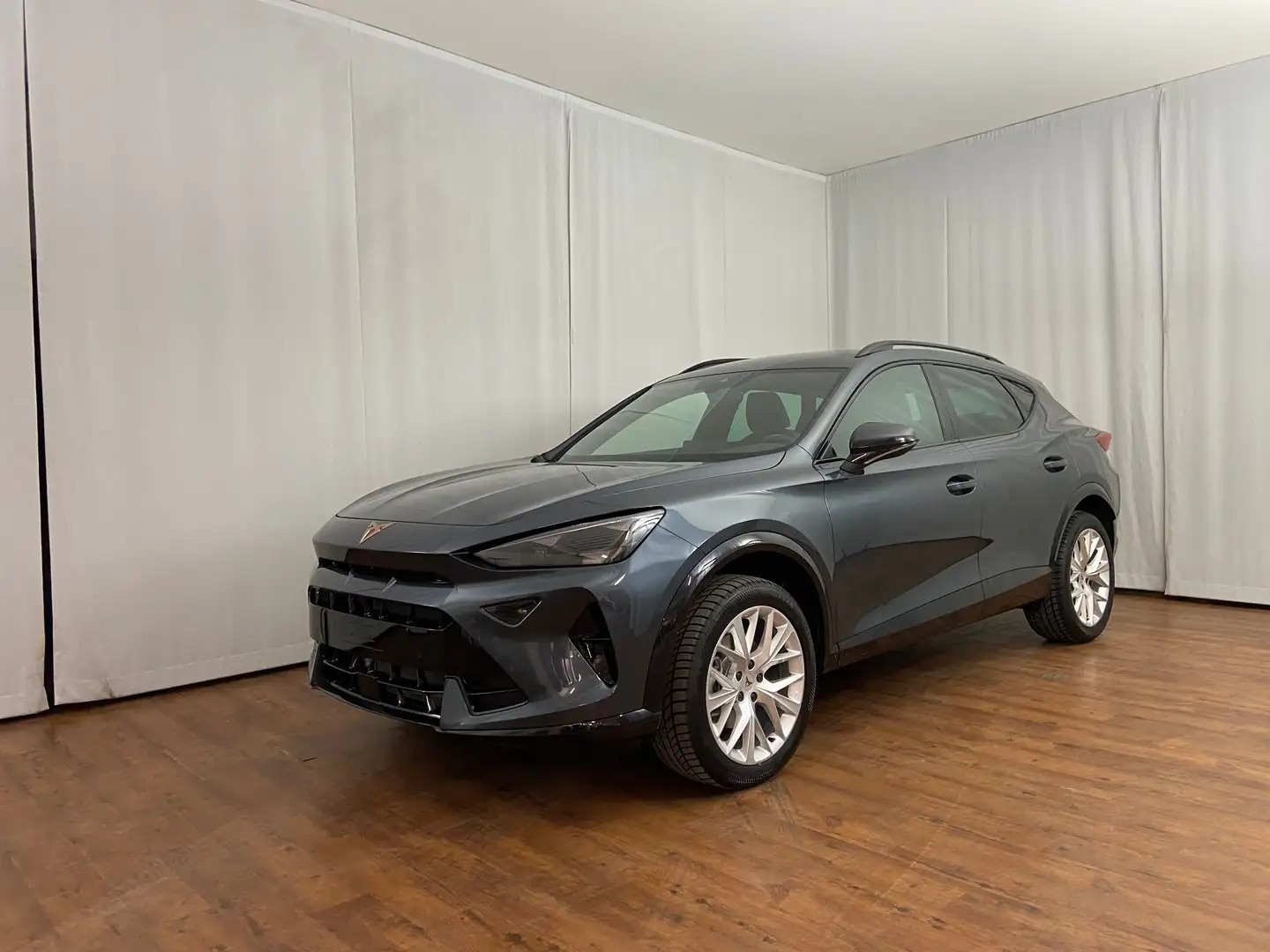 Vehicle image, number 2