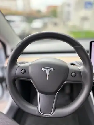 Vehicle image thumbnail, number 9