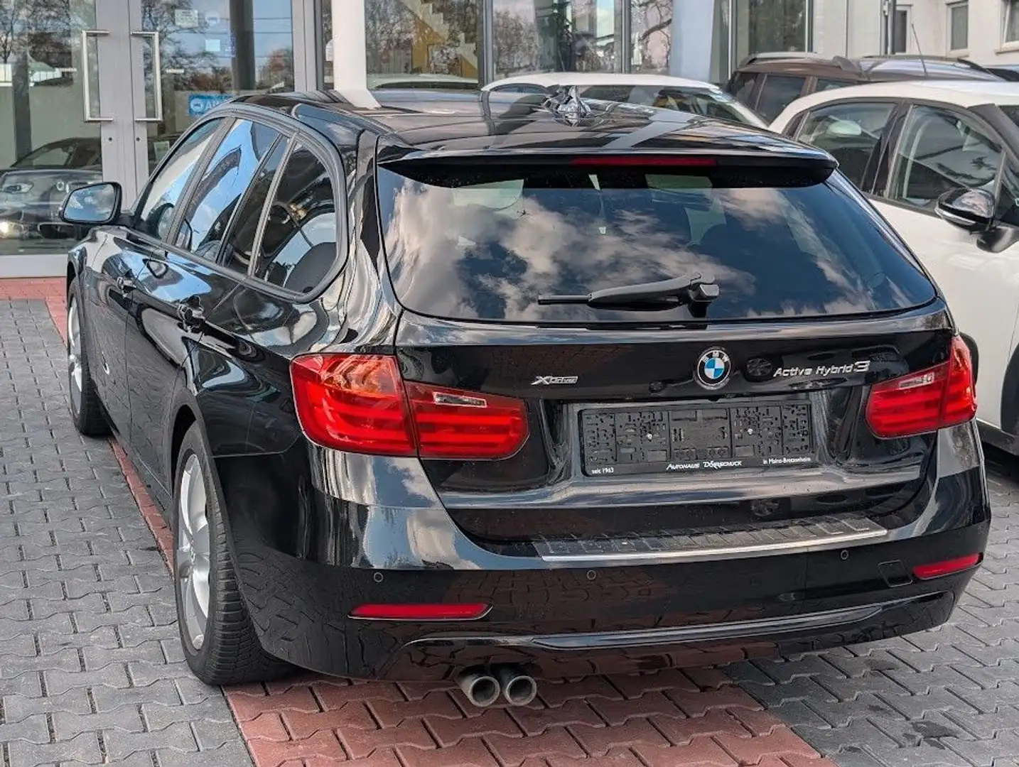 Vehicle image, number 5