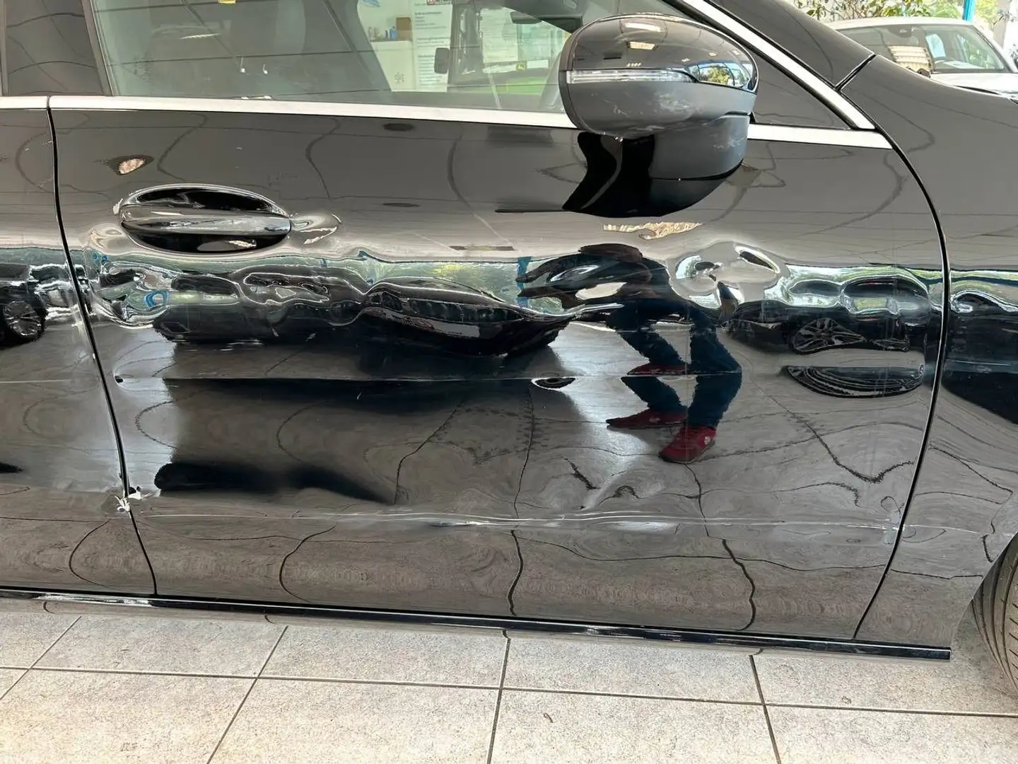 Vehicle image, number 16