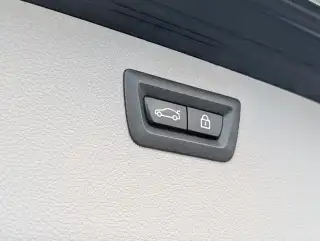 Vehicle image thumbnail, number 7
