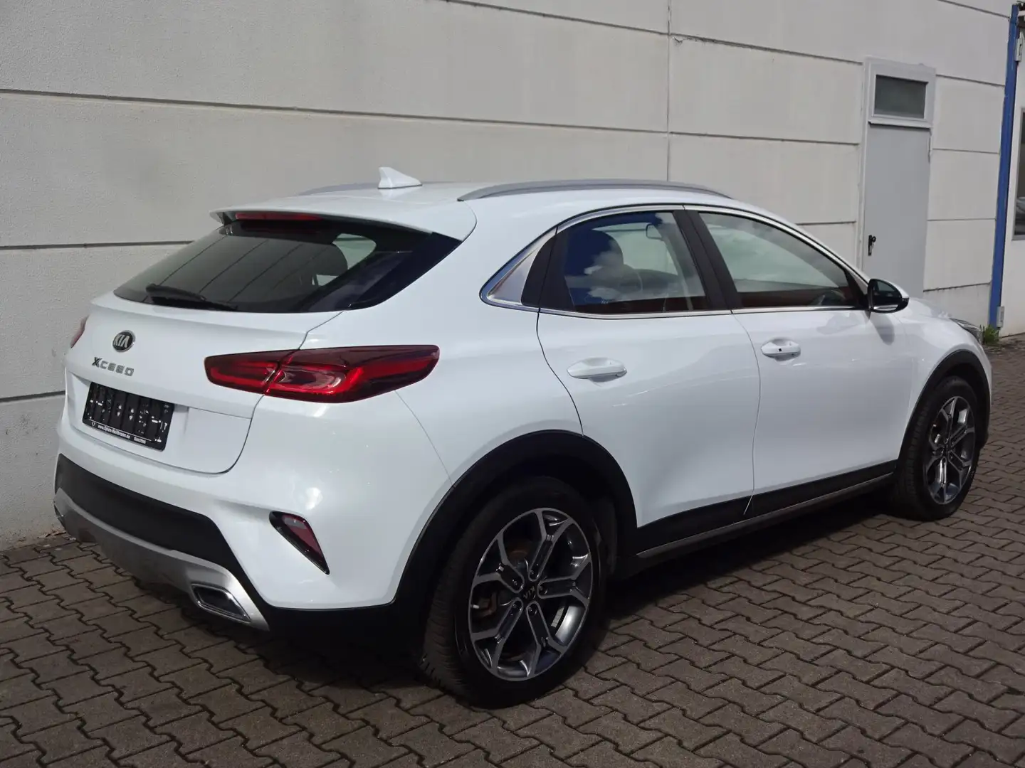 Vehicle image, number 3