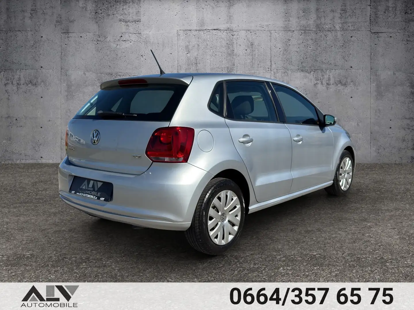 Vehicle image, number 4