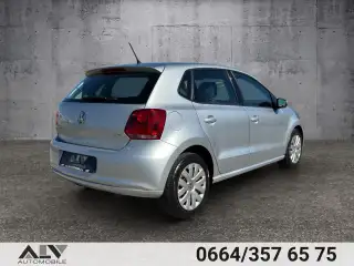 Vehicle image thumbnail, number 4