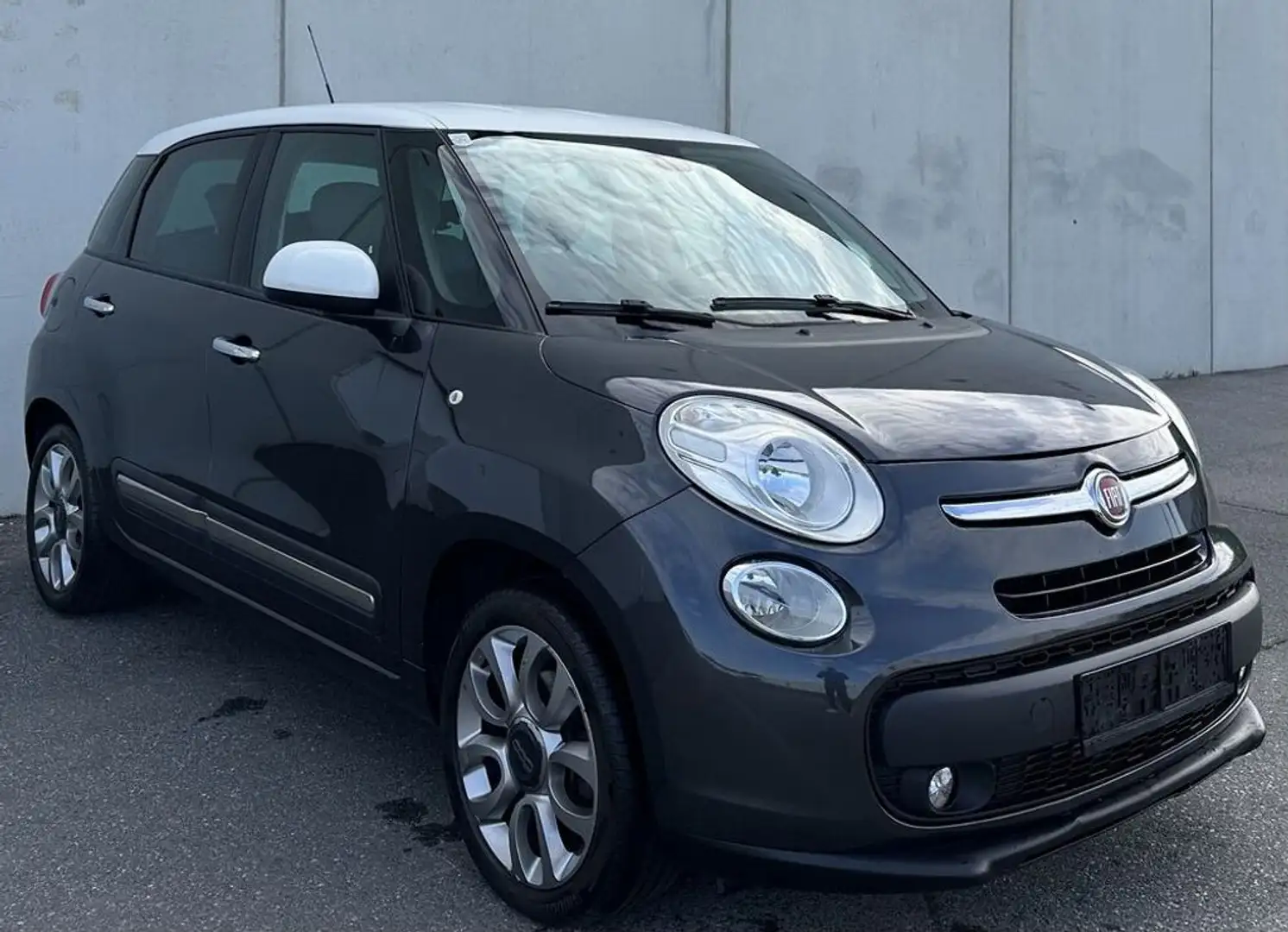 Vehicle image, number 1