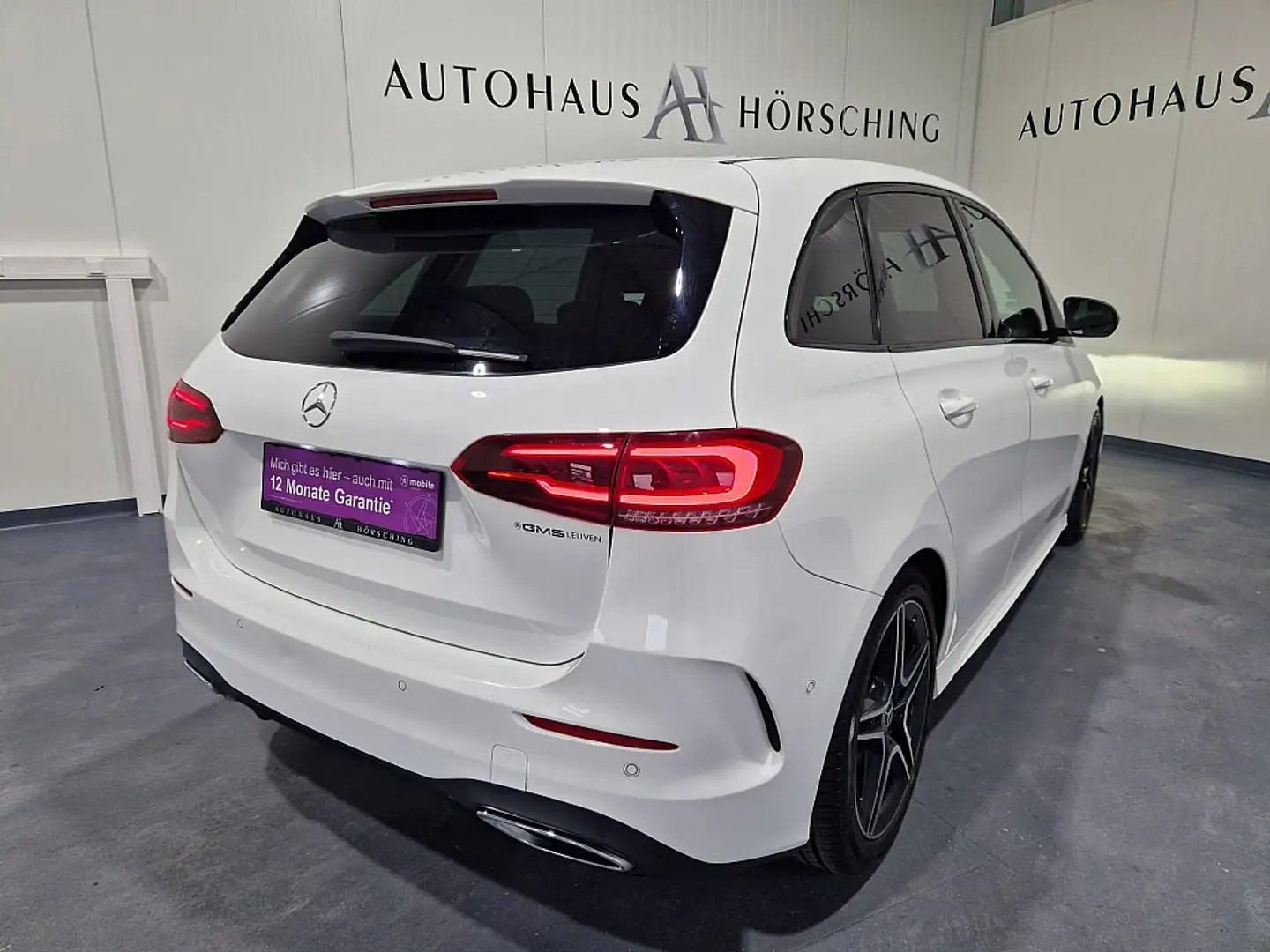 Vehicle image, number 6