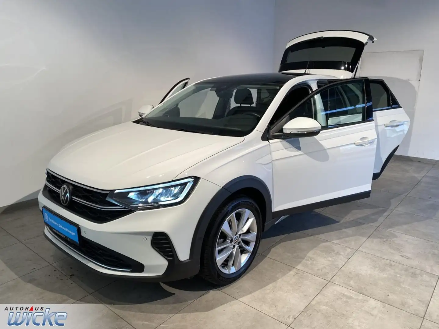 Vehicle image, number 3