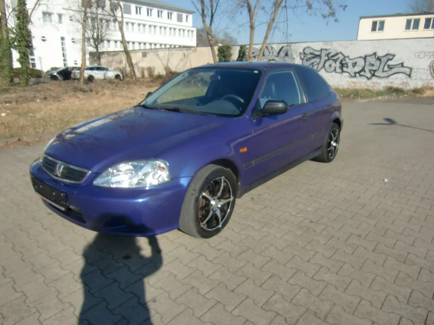 Vehicle image, number 4