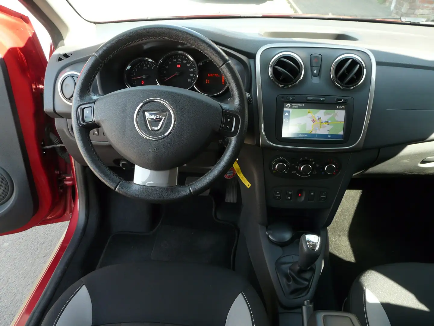 Vehicle image, number 11