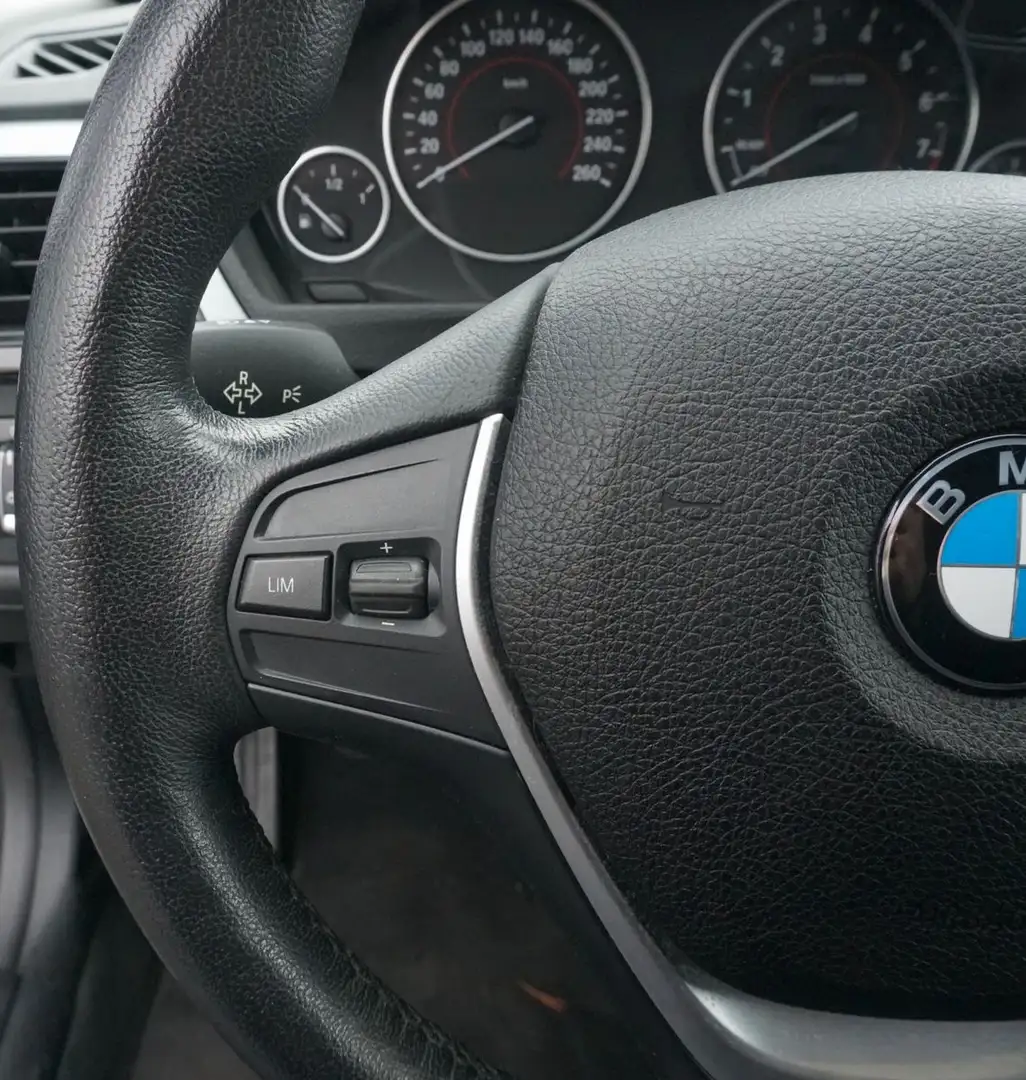 Vehicle image, number 9