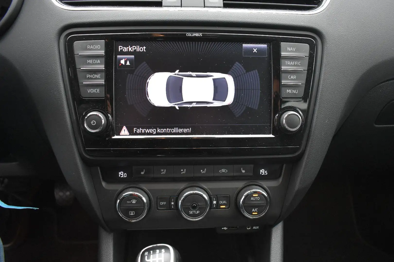 Vehicle image, number 11