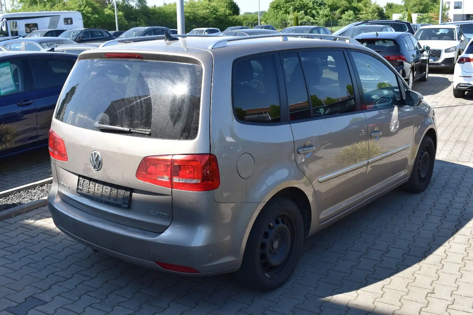 Vehicle image, number 2