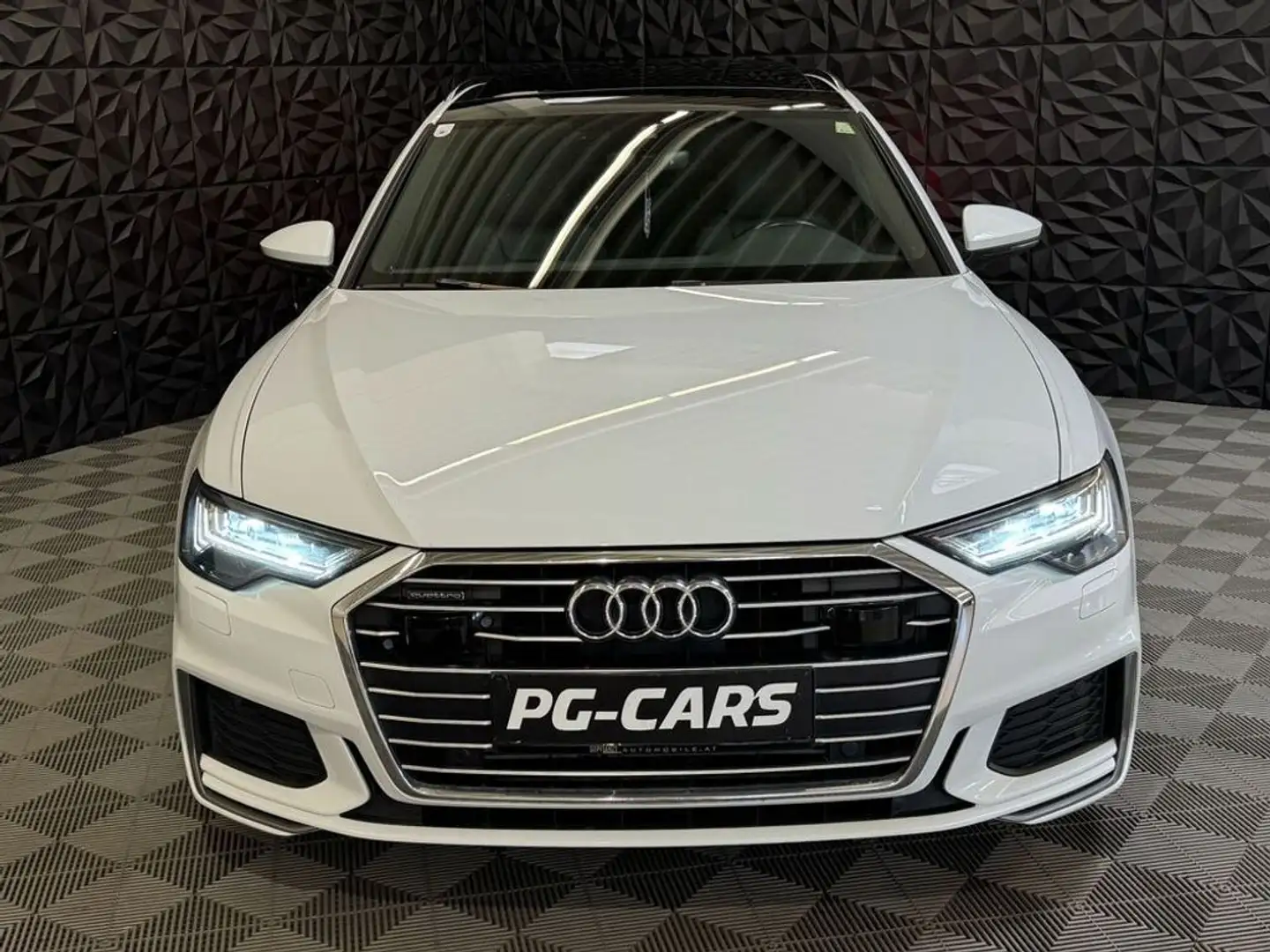 Vehicle image, number 6