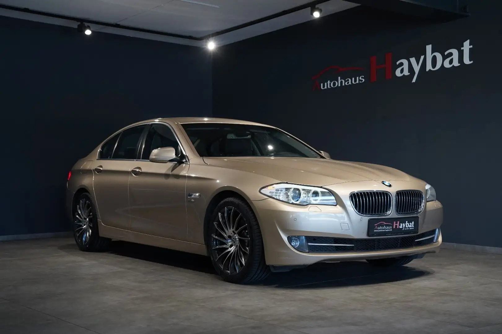 Vehicle image, number 1
