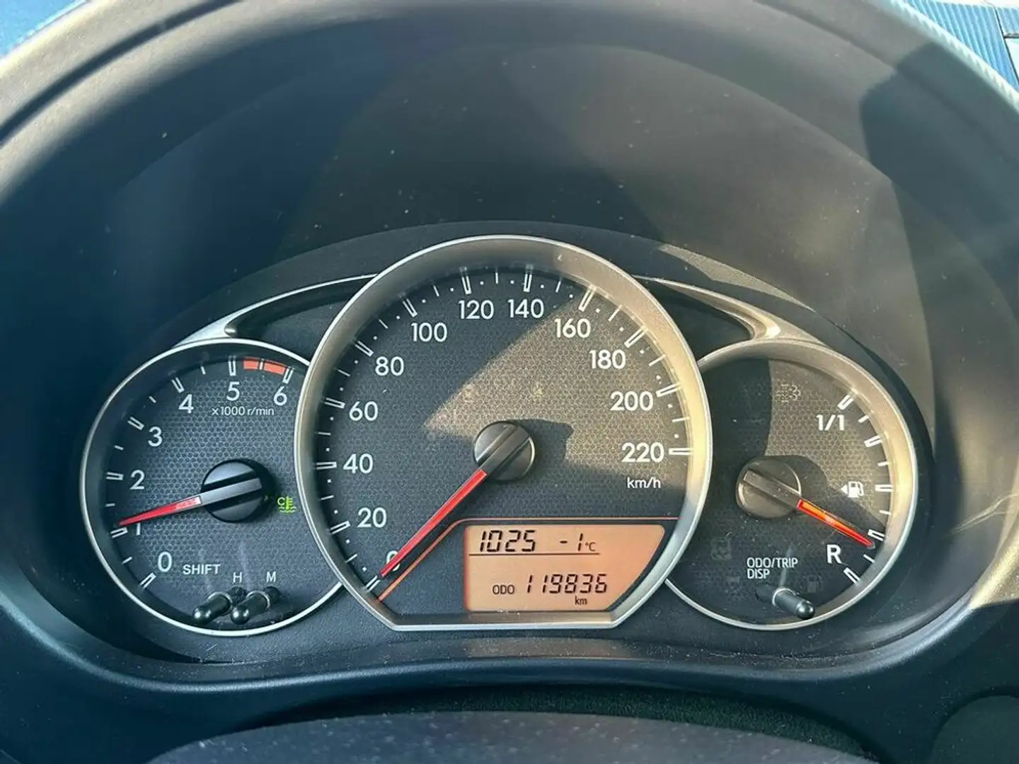 Vehicle image, number 8
