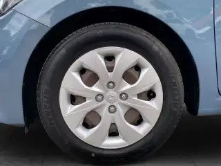 Vehicle image thumbnail, number 5
