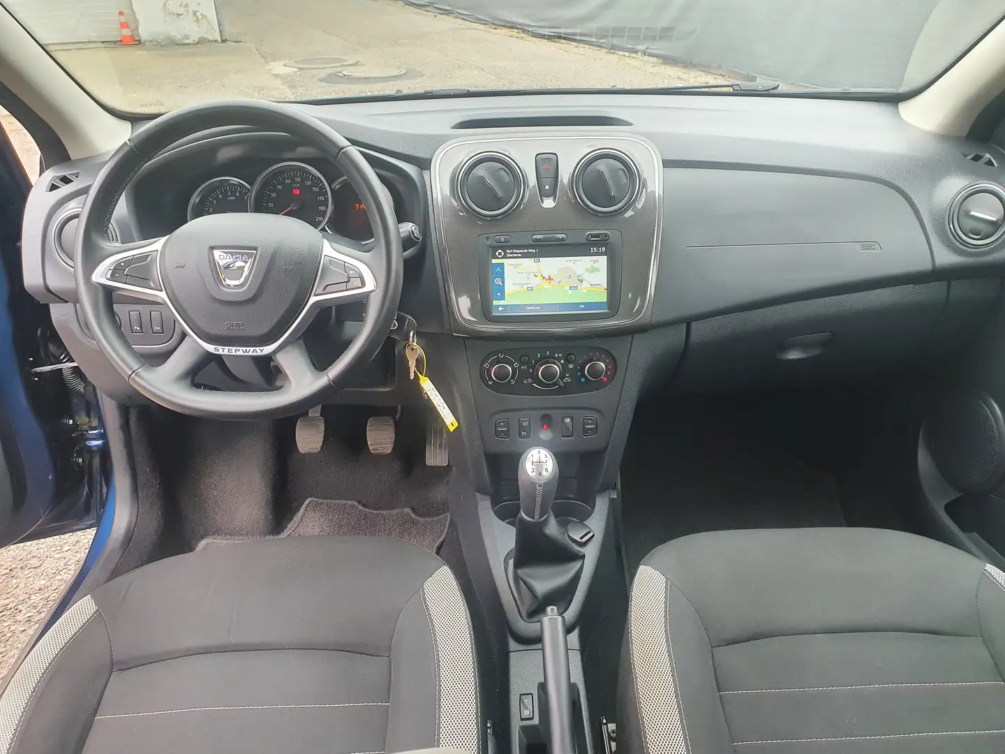 Vehicle image, number 7