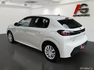 Vehicle image thumbnail, number 7