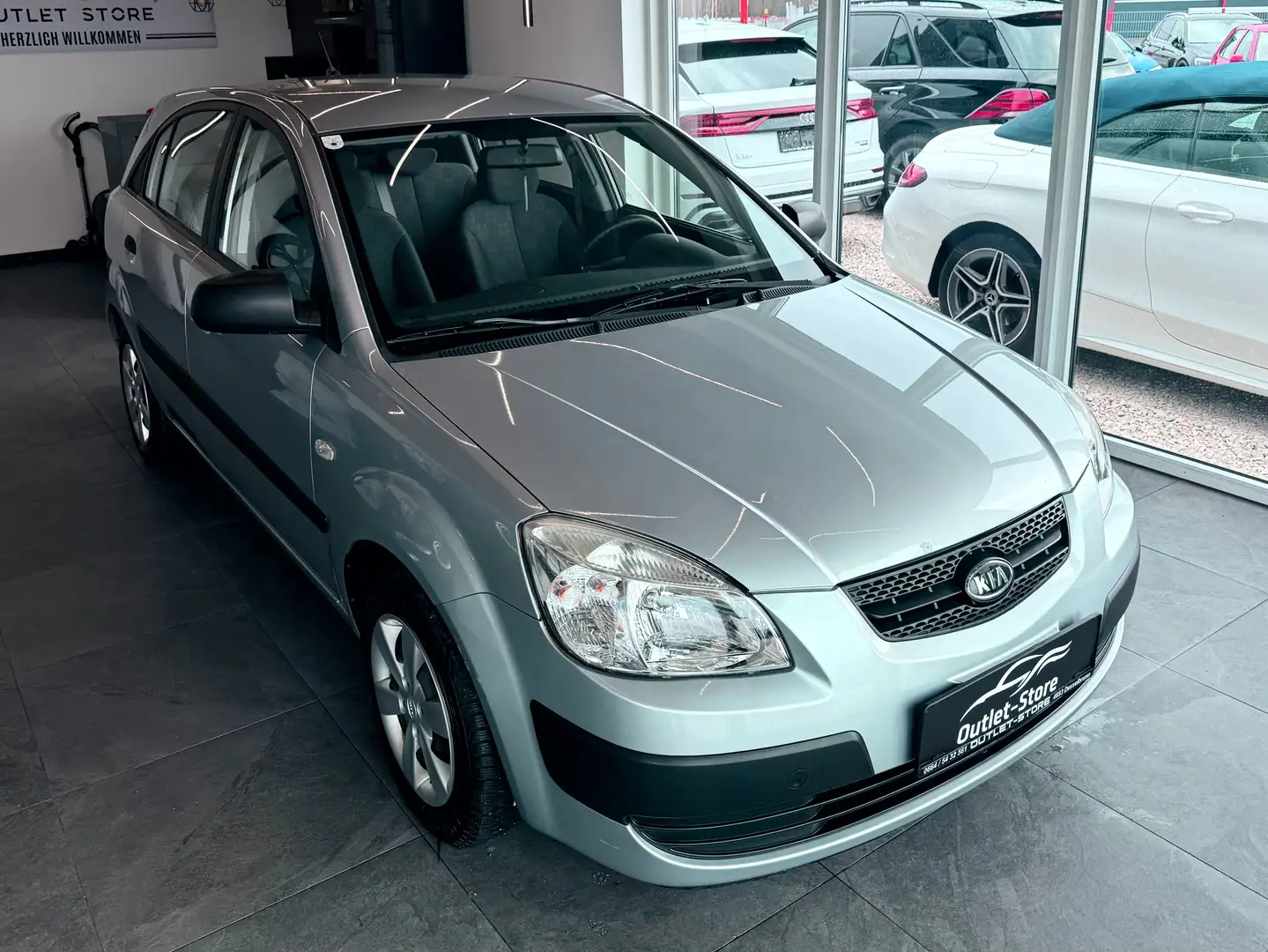 Vehicle image, number 3
