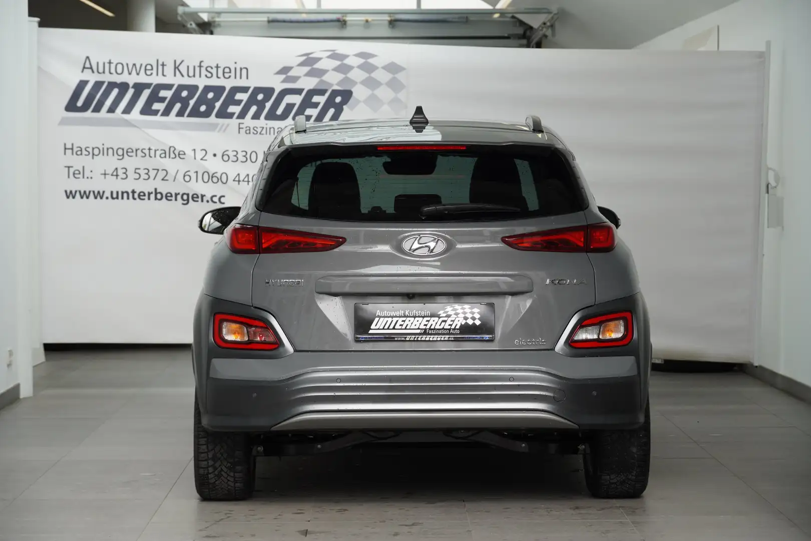 Vehicle image, number 3