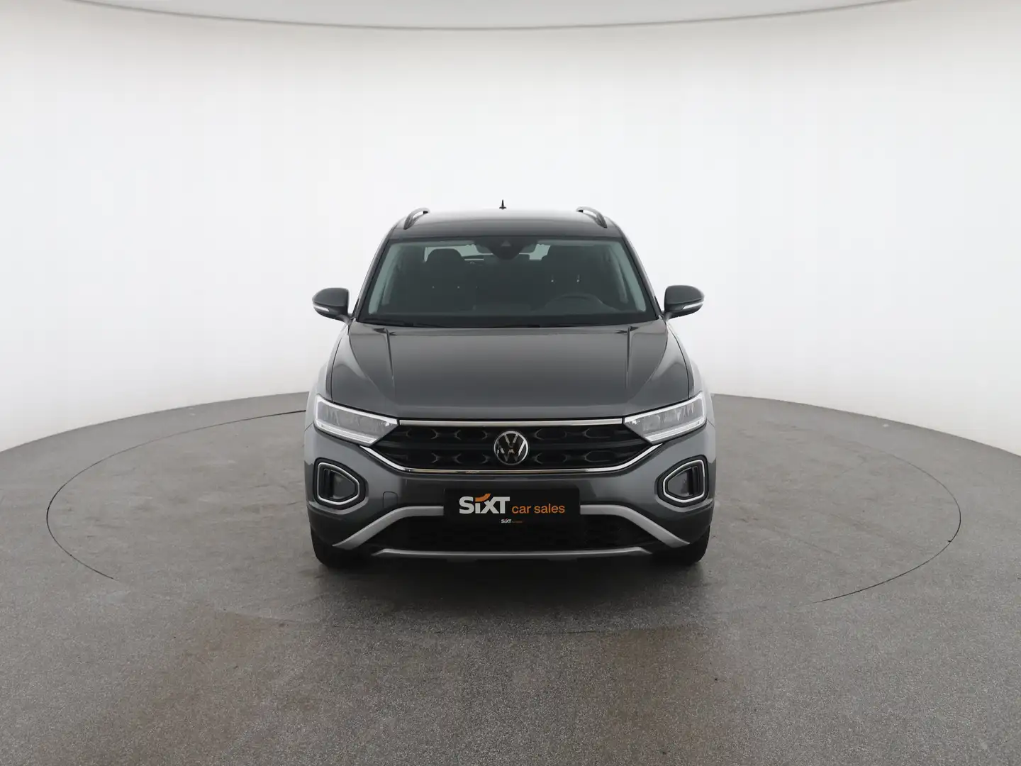 Vehicle image, number 2