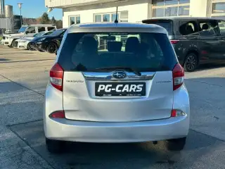 Vehicle image thumbnail, number 6