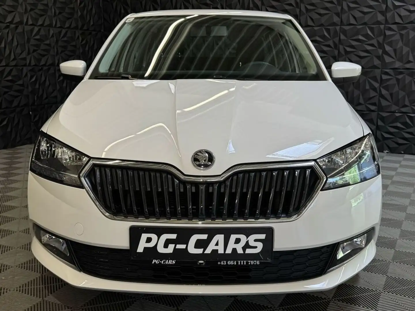 Vehicle image, number 2