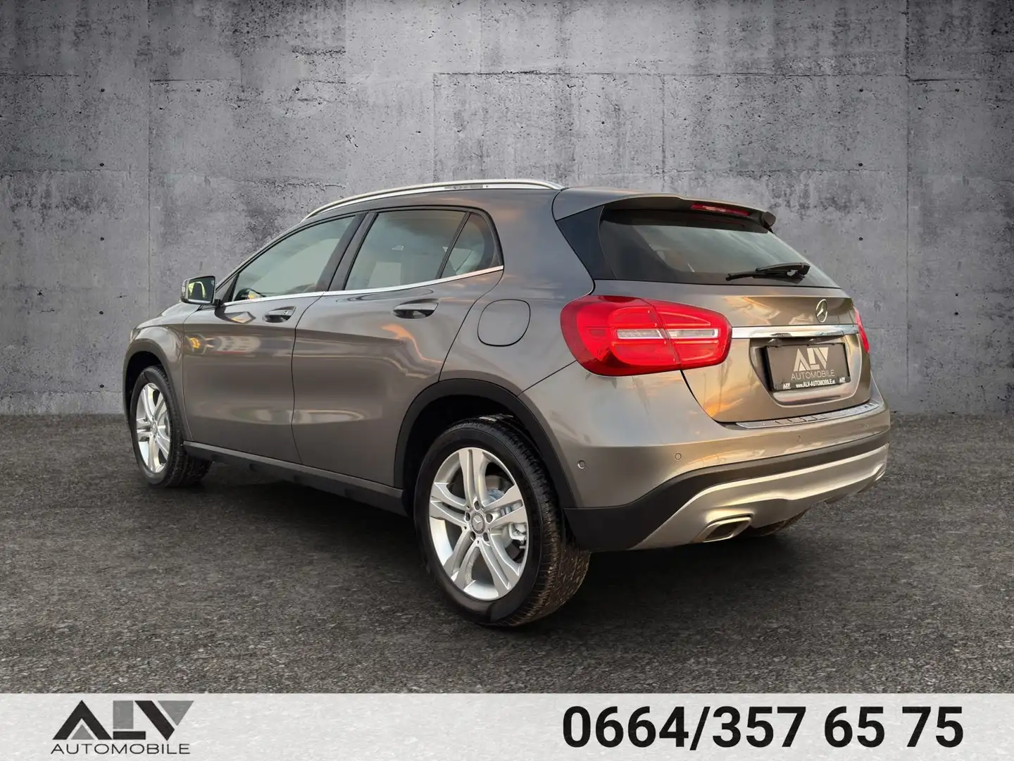 Vehicle image, number 3