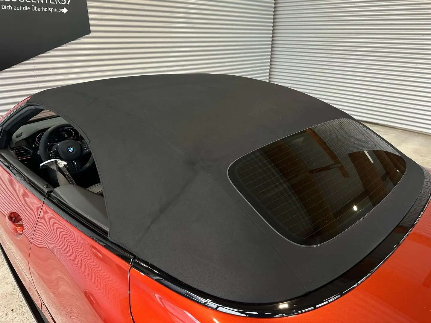 Vehicle image, number 10
