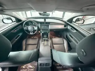 Vehicle image thumbnail, number 12
