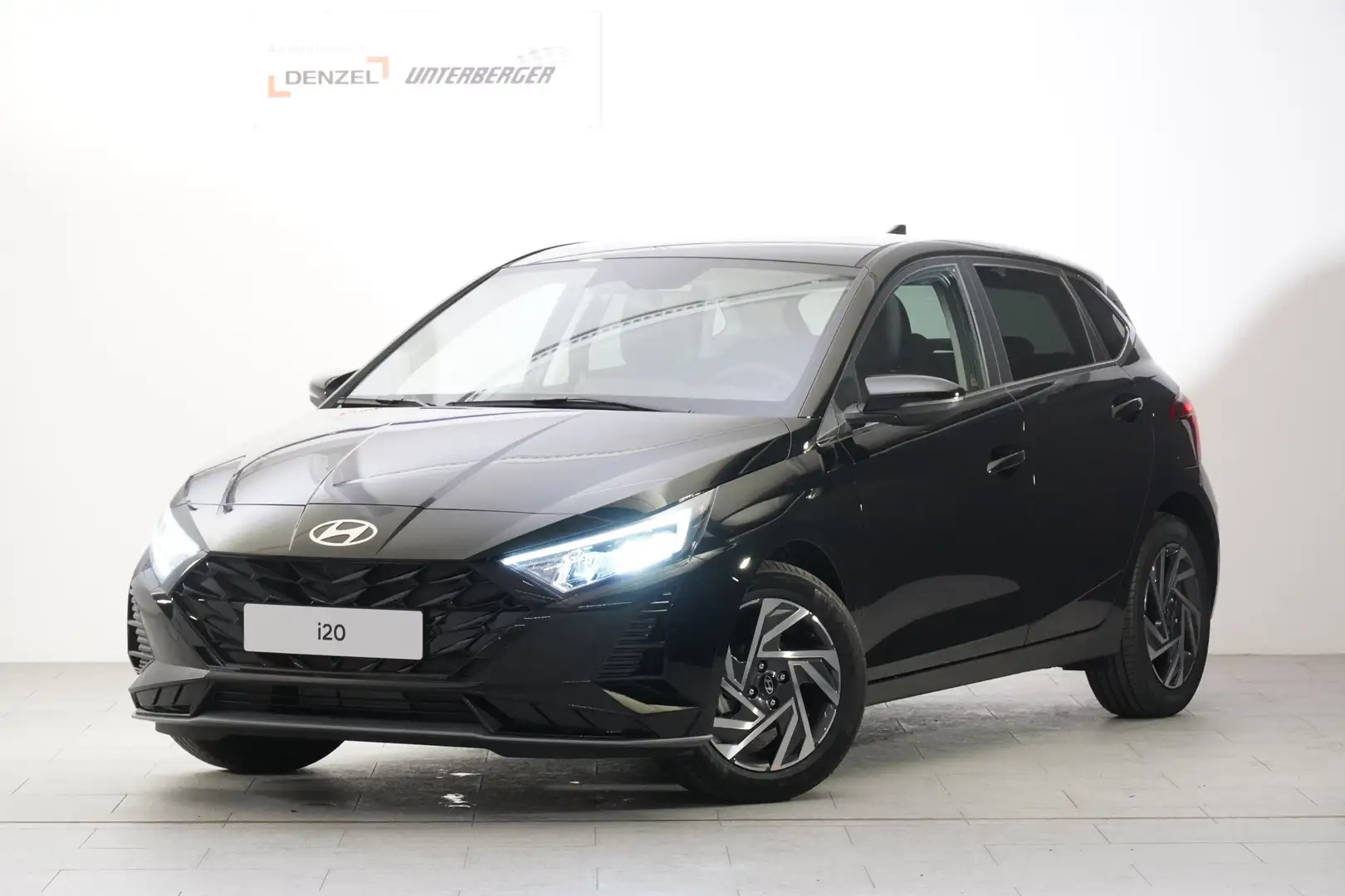 Vehicle image, number 1