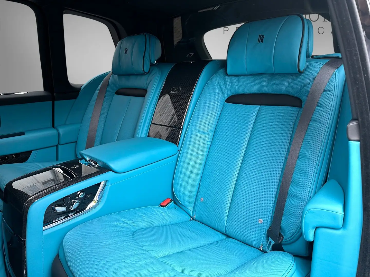 Vehicle image, number 8