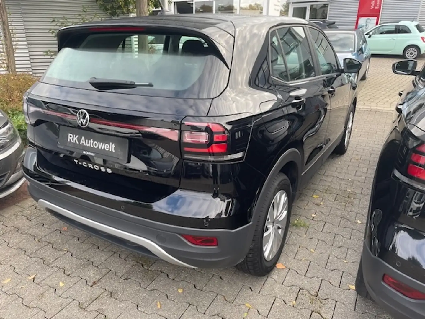 Vehicle image, number 3
