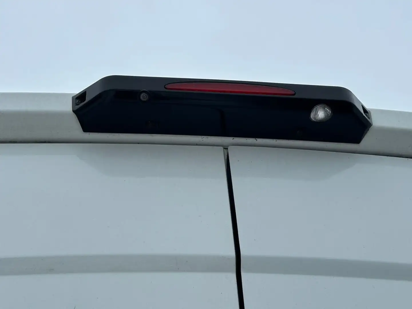 Vehicle image, number 8