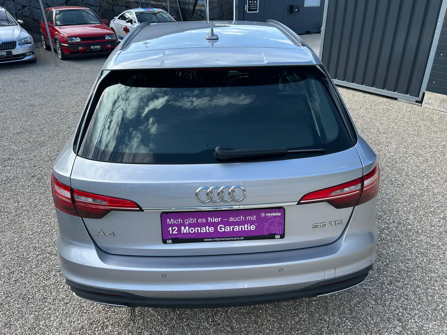 Vehicle image, number 14