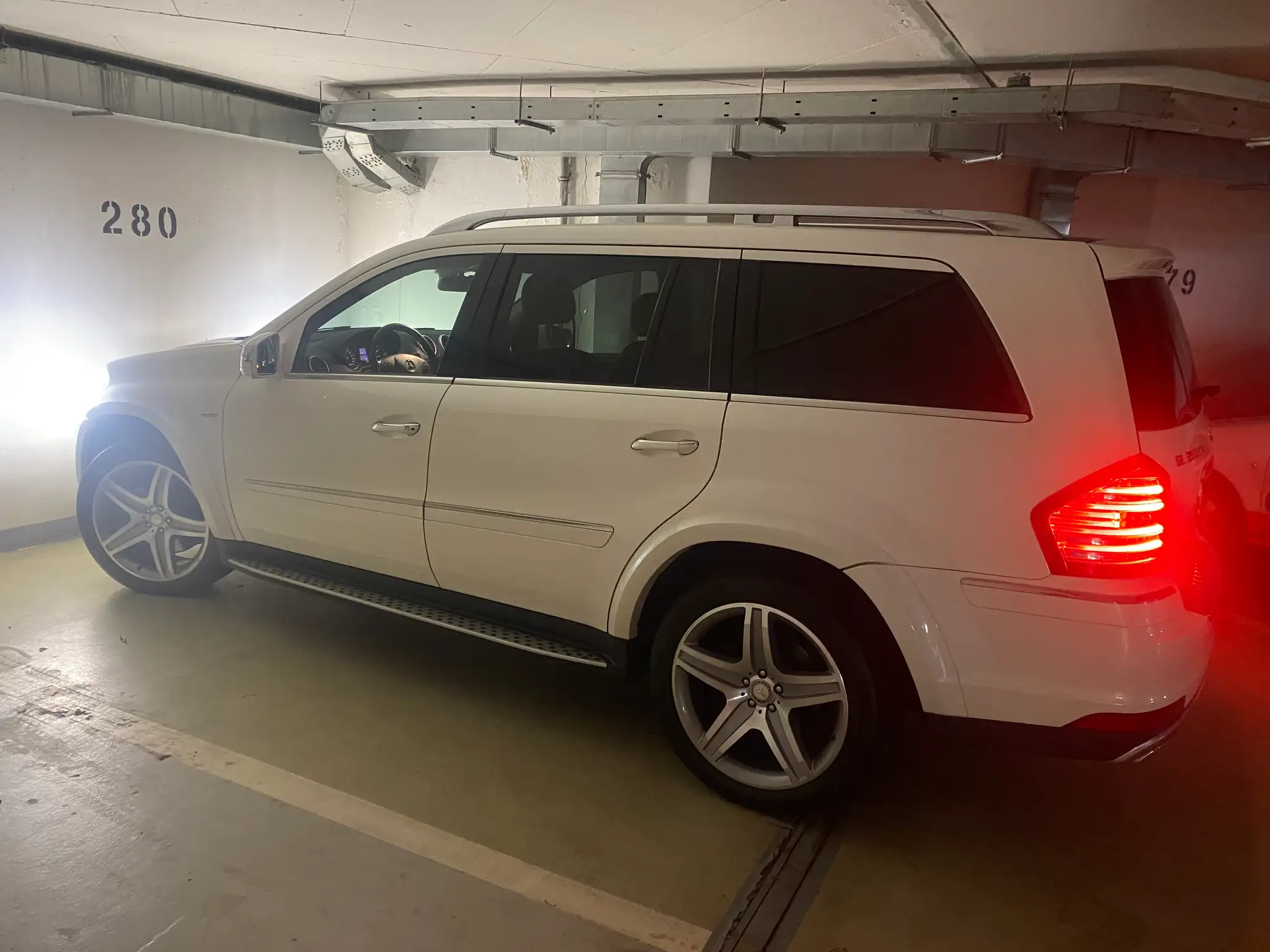 Vehicle image, number 3