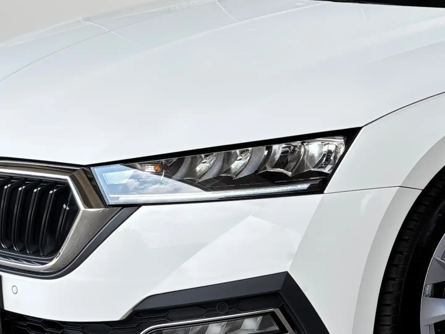 Vehicle image, number 9