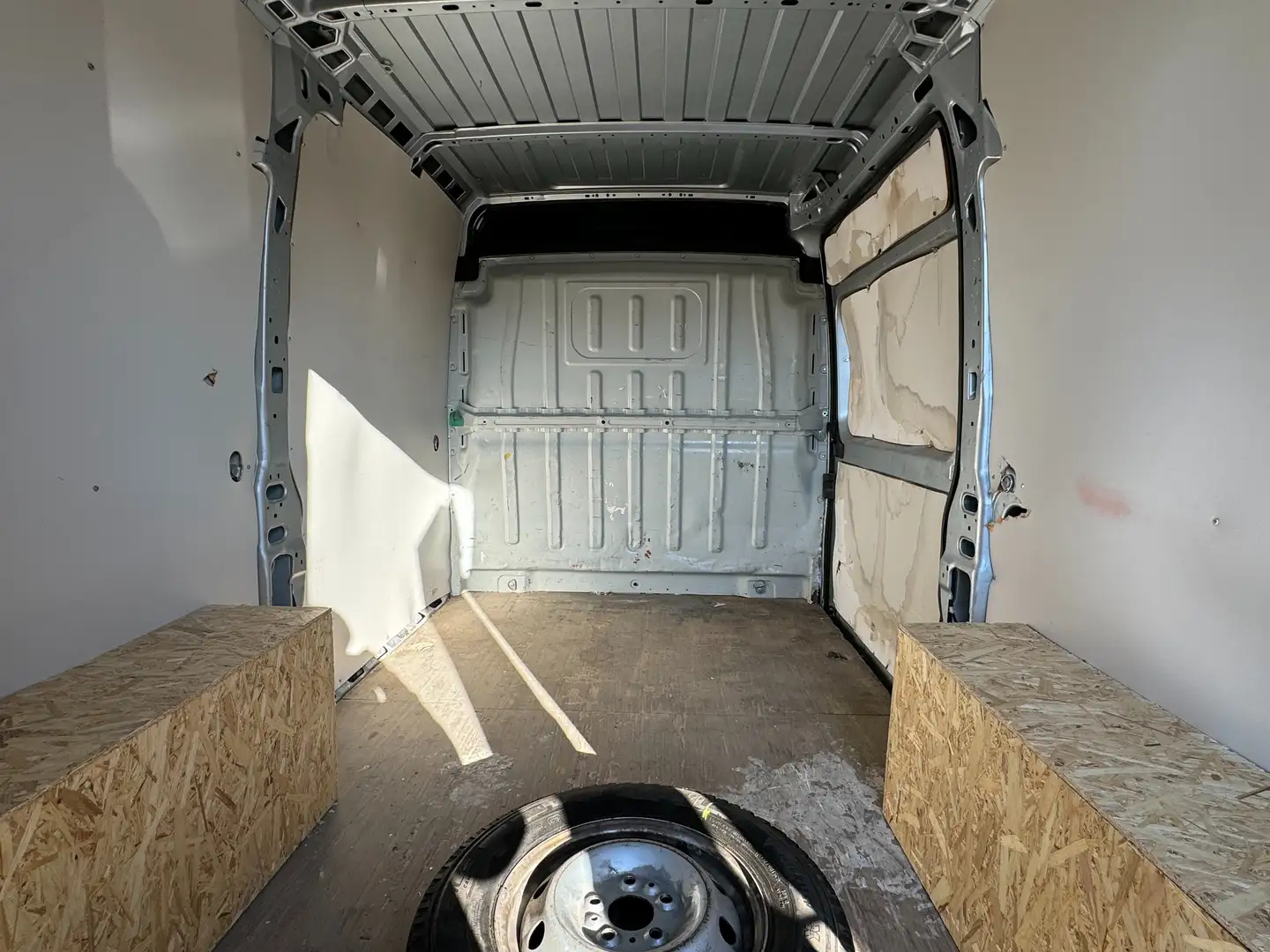 Vehicle image, number 7