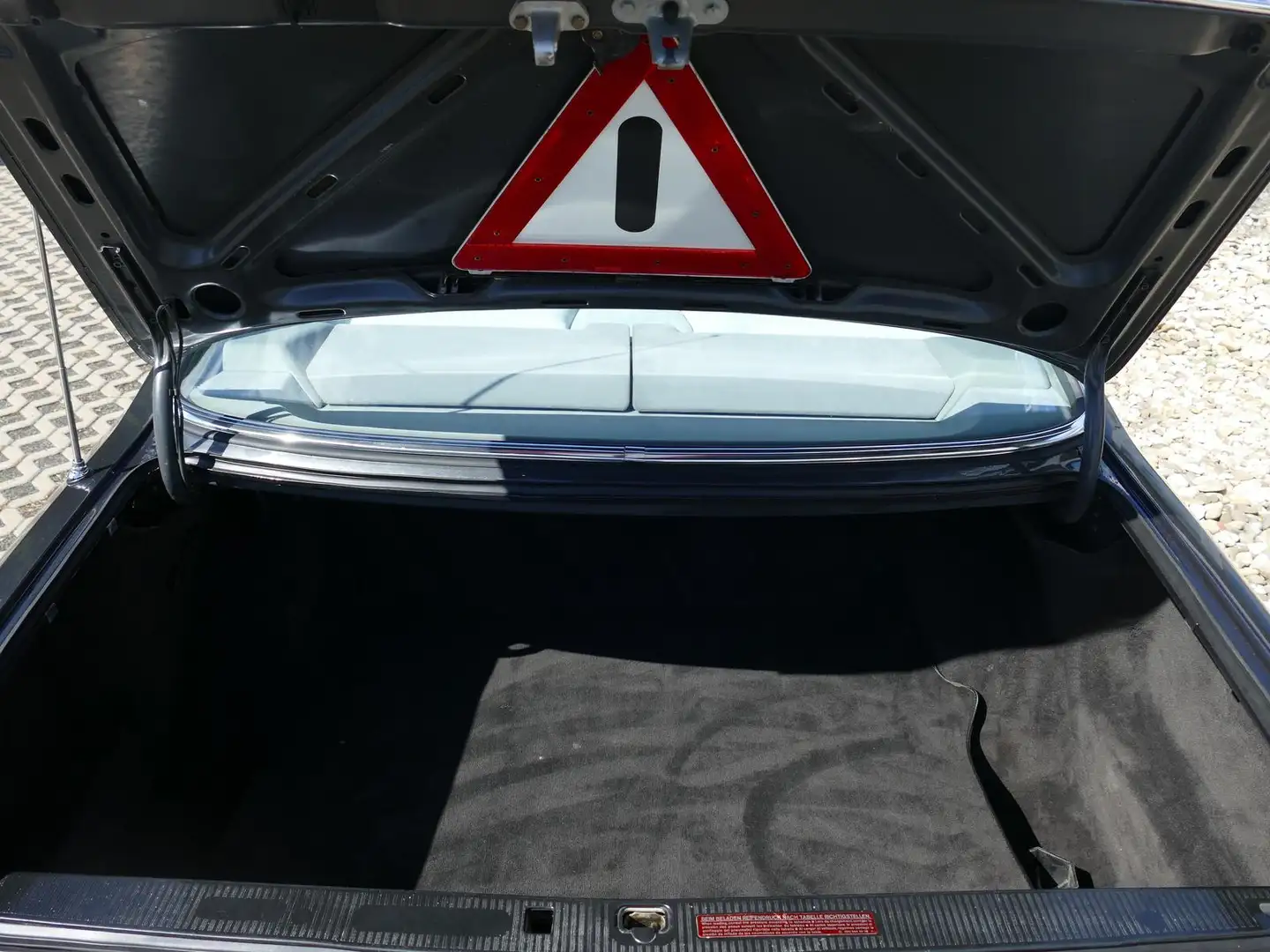Vehicle image, number 19