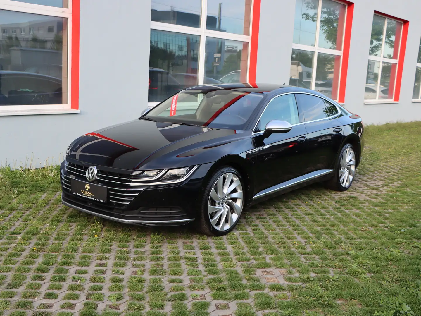 Vehicle image, number 2