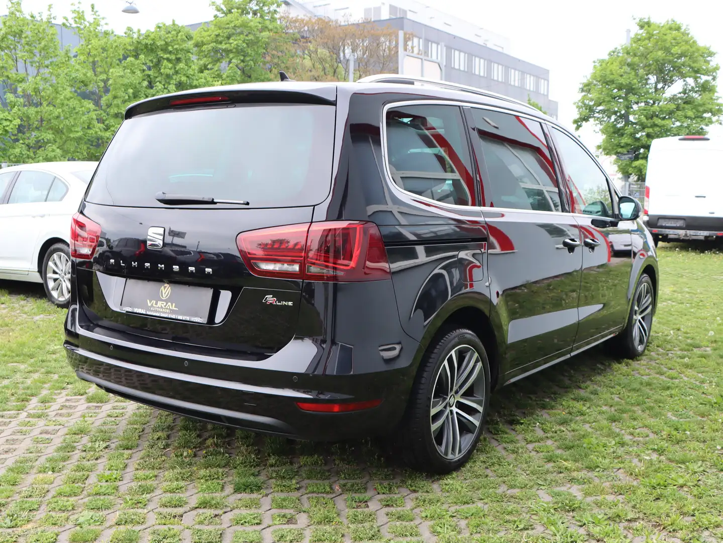 Vehicle image, number 7
