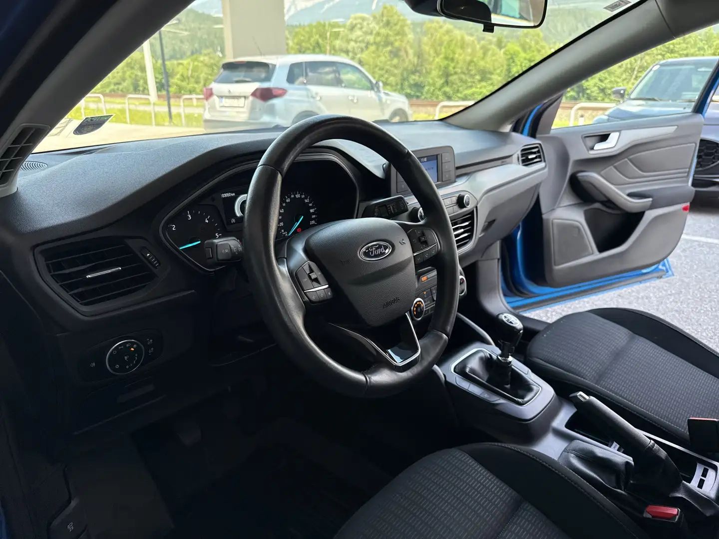 Vehicle image, number 14