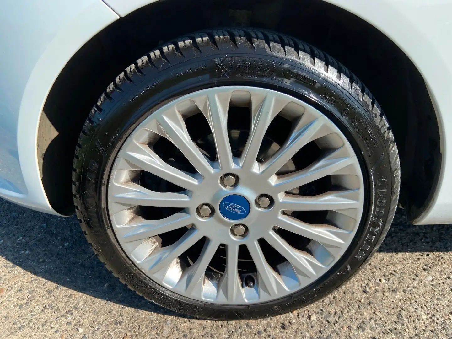 Vehicle image, number 10