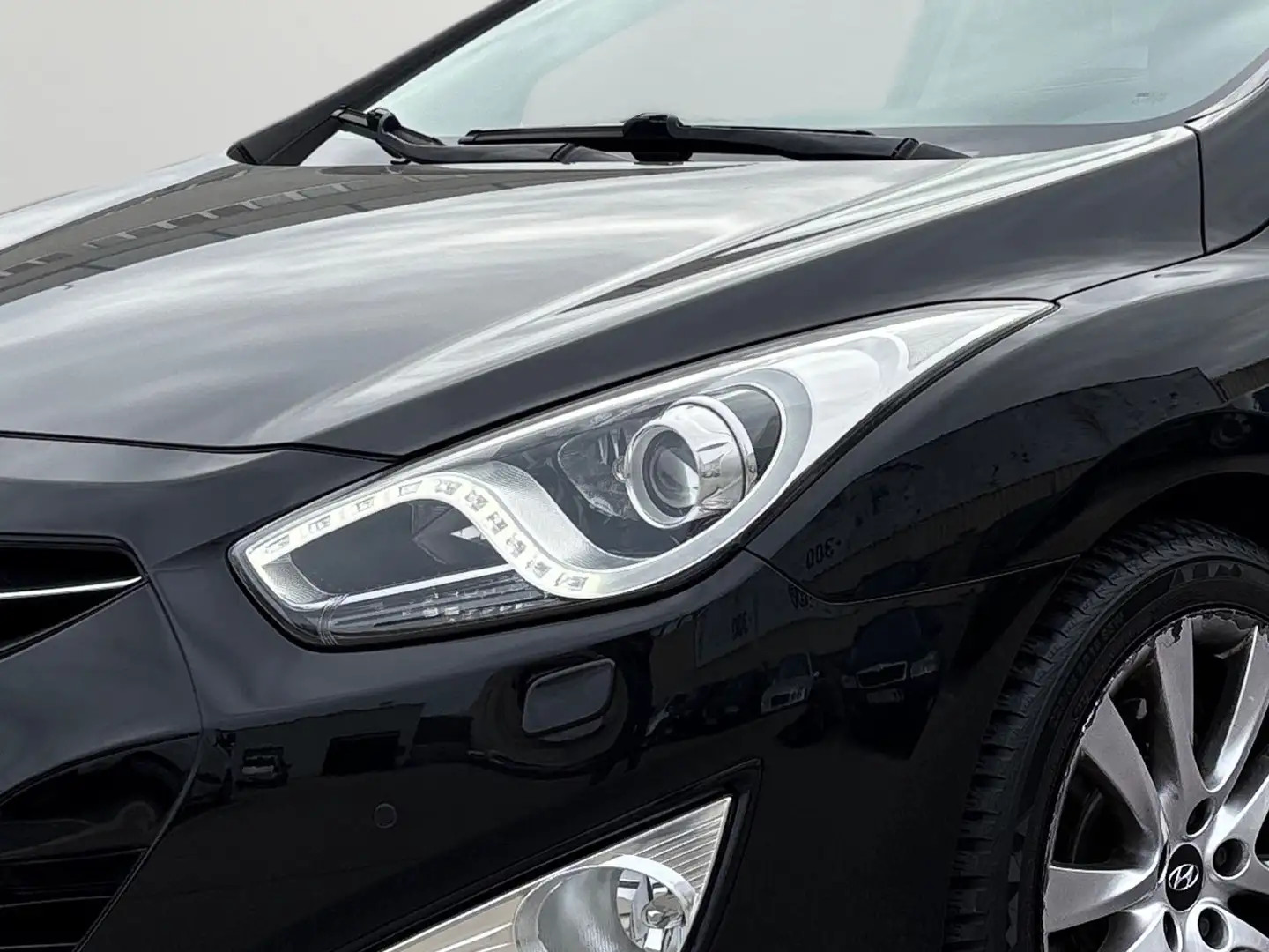 Vehicle image, number 9