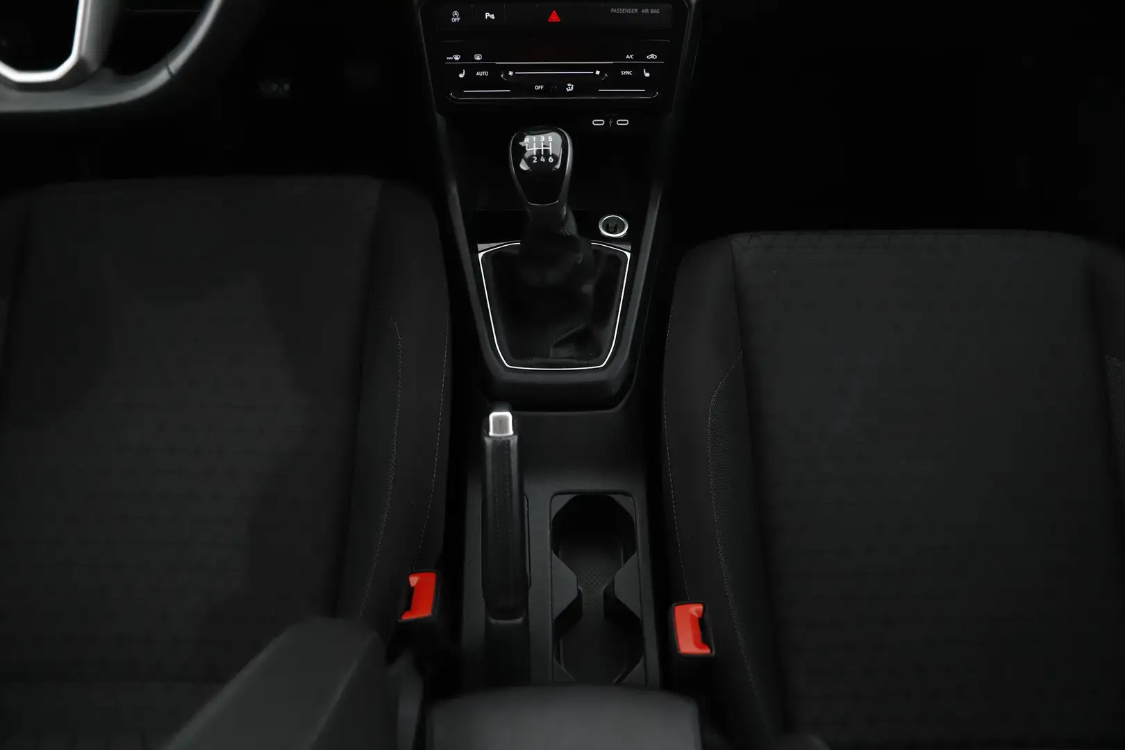 Vehicle image, number 14